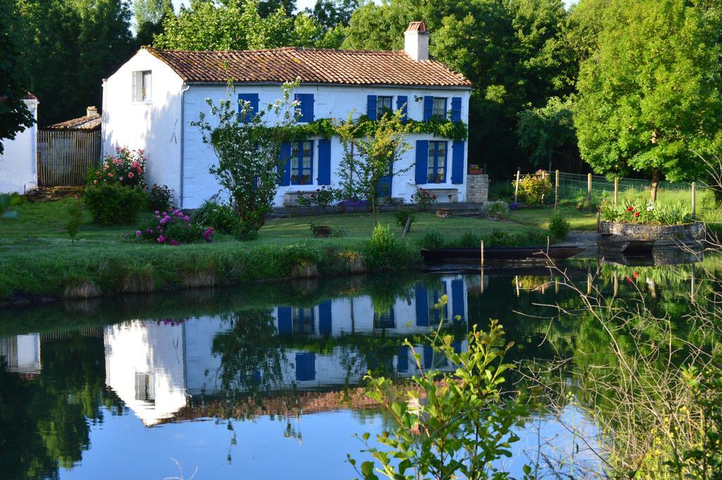 Hotel Au Marais Coulon Exteriör bild